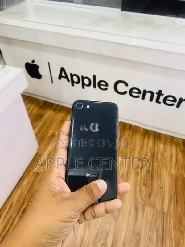 Apple iPhone 8 (Used)