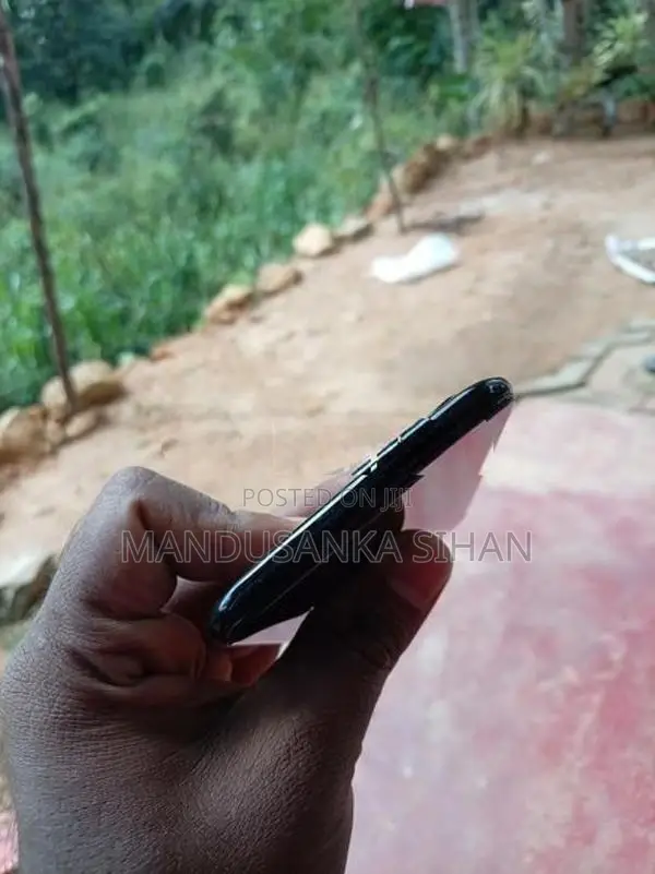 Vivo Y1s (Used)
