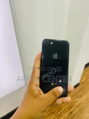 Apple iPhone 8 (Used)