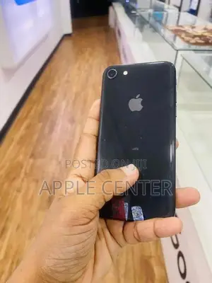 Apple iPhone 8 (Used)