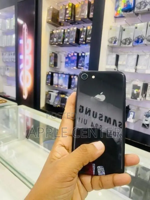 Apple iPhone 8 (Used)