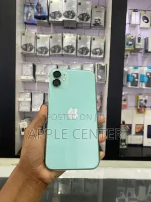 Apple iPhone 11 (Used)