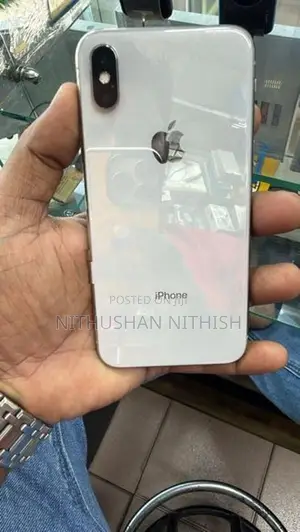 Apple iPhone X (Used)