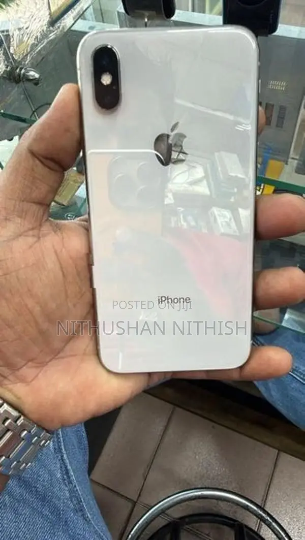 Apple iPhone X (Used)