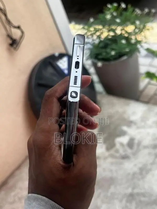 Samsung Galaxy S23 Ultra (Used)
