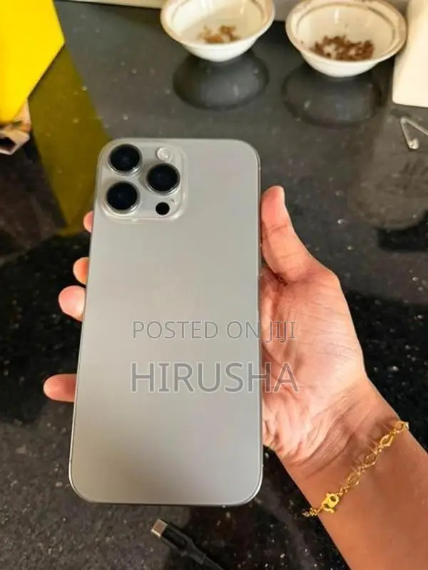 Apple iPhone 16 Pro Max (Used)