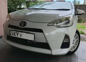Toyota Aqua 2012 Car (Used)
