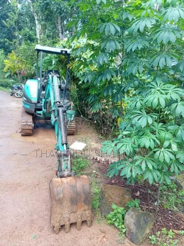 Kobelco SK 30 2002 Heavy-Duty (Used)