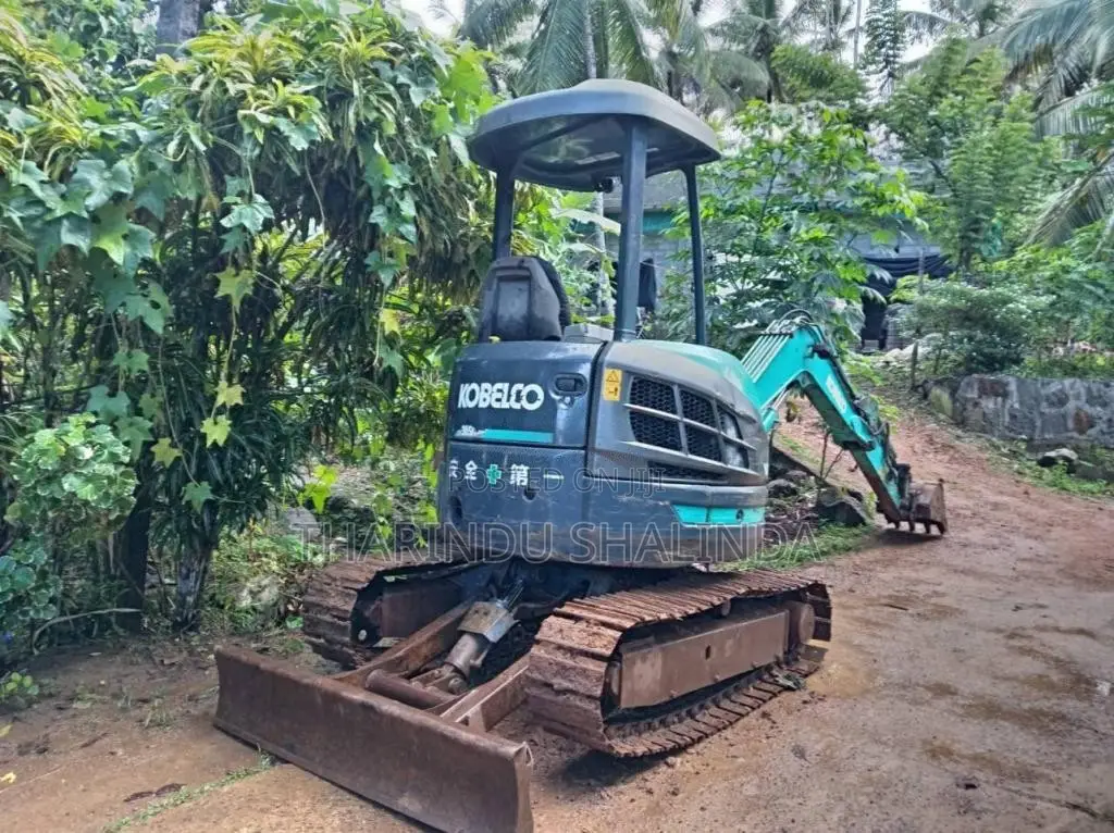Kobelco SK 30 2002 Heavy-Duty (Used)