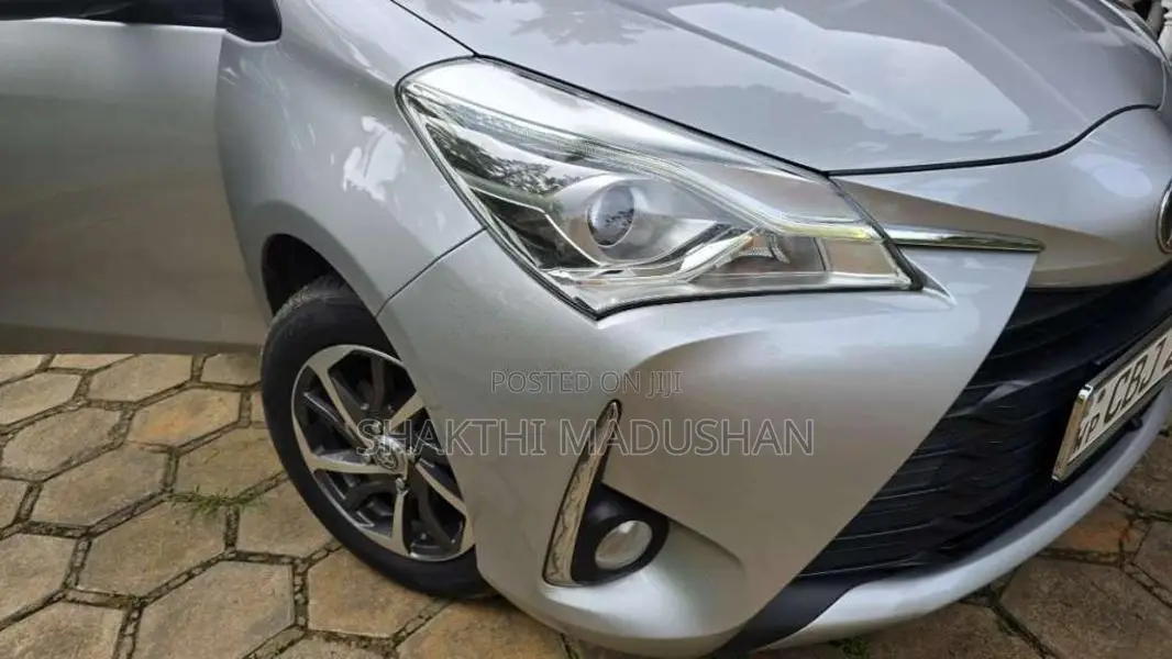 Toyota Vitz 2019 Car (Used)
