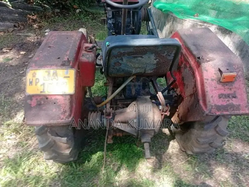 Kubota L1500 2000 Tractor (Used)