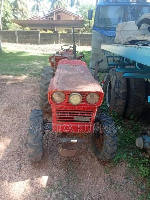 Mahindra 2 Wheel 2002 Tractor (Used)