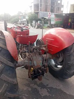 Massey-Ferguson 135 1990 Tractor (Used)
