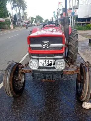 Massey-Ferguson 135 1995 Tractor (Used)