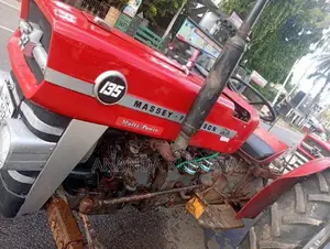Massey-Ferguson 135 1995 Tractor (Used)