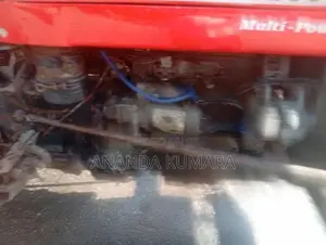 Massey-Ferguson 135 1990 Tractor (Used)