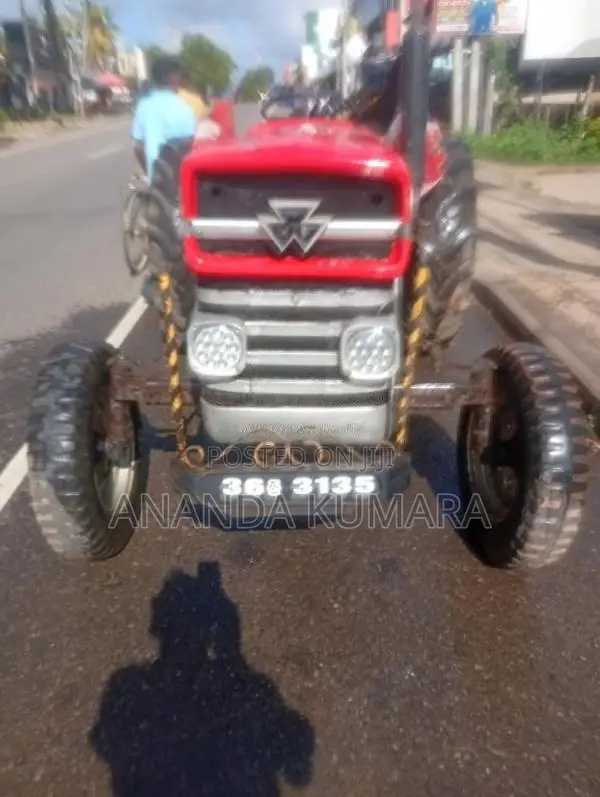 Massey-Ferguson 135 1990 Tractor (Used)