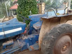 Ford 3000 1986 Tractor (Used)