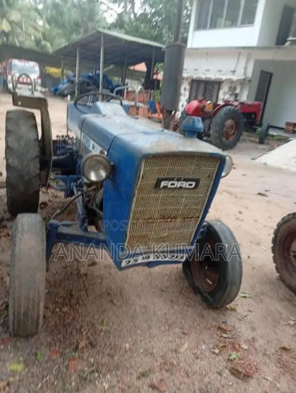 Ford 3000 1986 Tractor (Used)