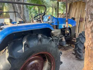 New-Holland 4710 2016 Tractor (Used)