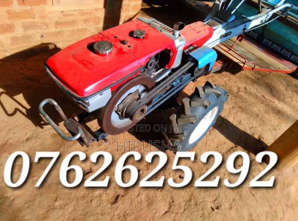Kubota K700 2016 Tractor (Used)