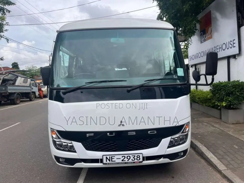 Mitsubishi Fuso Rosa 2025 Bus (Used)