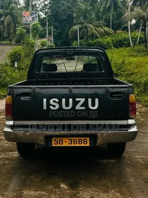 Isuzu Cad 1986 Crew Cab (Used)