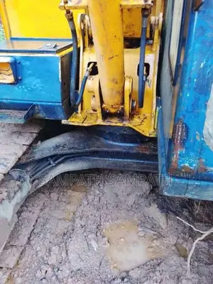 Kobelco Excavator 1997 Heavy-Duty (Used)