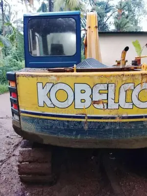 Kobelco Excavator 1997 Heavy-Duty (Used)