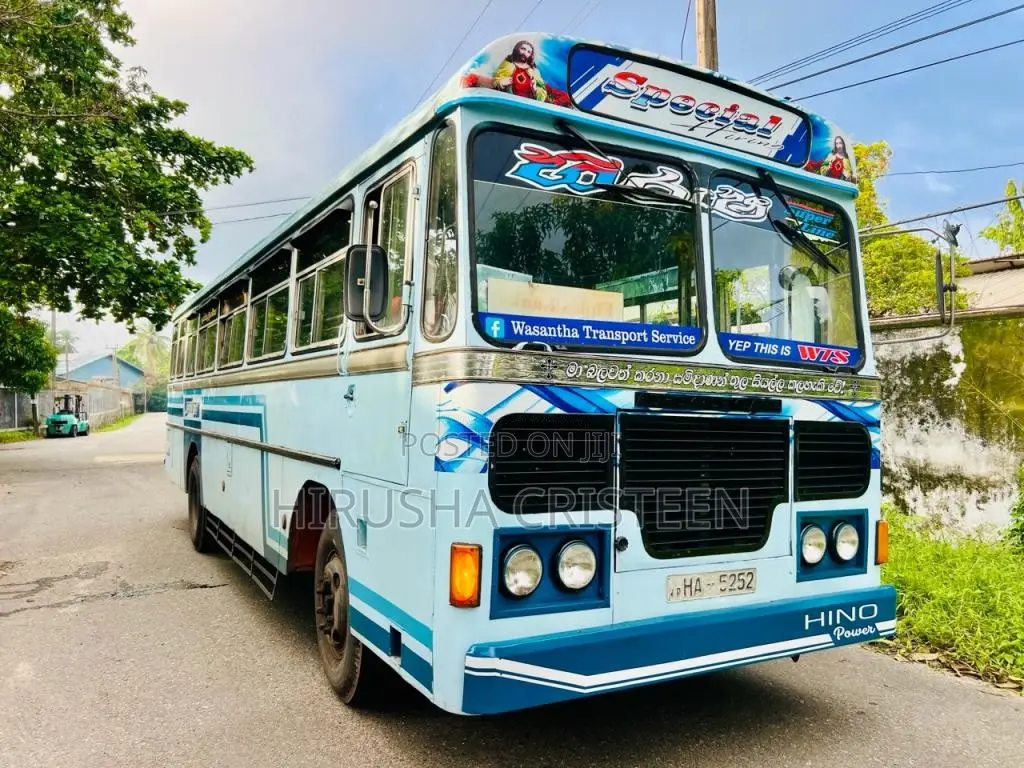 Ashok-Leyland Leyland 2002 Bus (Used)