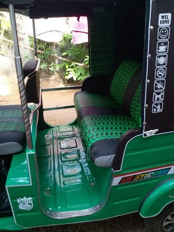 Bajaj 2 Stroke 2004 Three Wheel (Used)