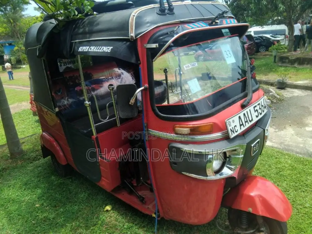 Bajaj 4 stroke 2014 Three Wheel (Used)