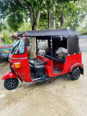 Bajaj 4 Stroke 2012 Three Wheel (Used)