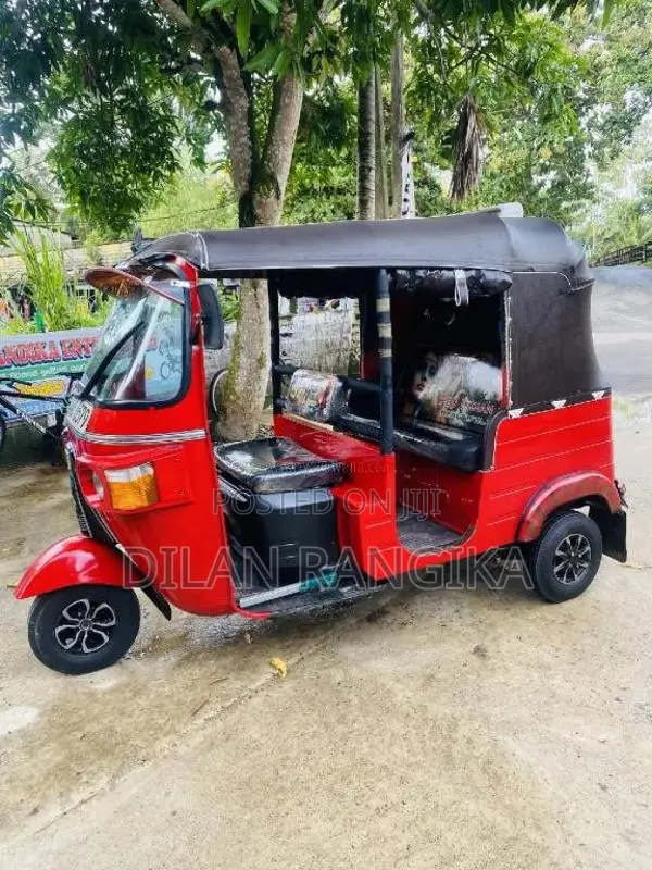 Bajaj 4 Stroke 2012 Three Wheel (Used)