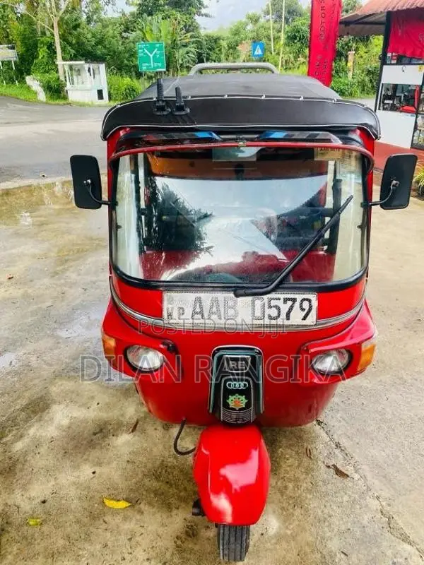 Bajaj 4 Stroke 2012 Three Wheel (Used)