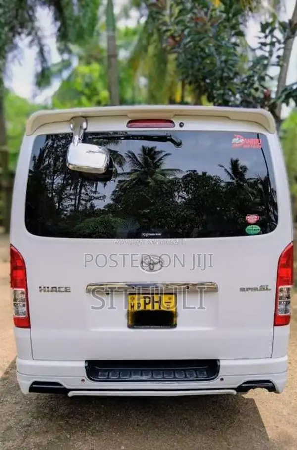 Toyota KDH 200 Super GL 2011 Van (Used)