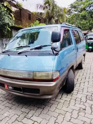 Toyota CR27 1991 Van (Used)