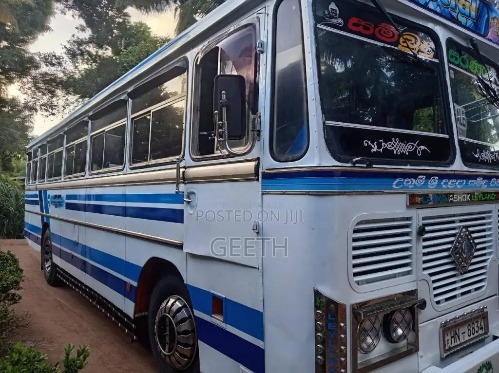 Ashok-Leyland Viking 2003 Bus (Used)