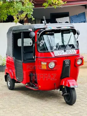 Bajaj RE 205 2011 Three Wheel (Used)