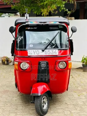 Bajaj RE 205 2011 Three Wheel (Used)
