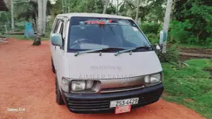 Toyota Lotto 1996 Van (Used)