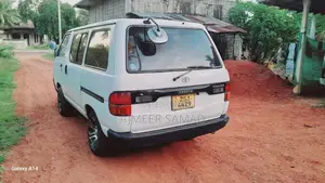 Toyota Lotto 1996 Van (Used)