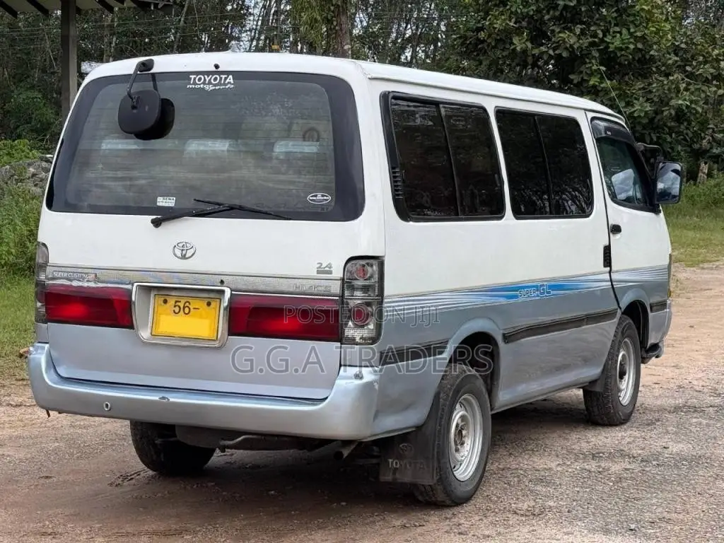 Toyota Dolphin Super GL 1992 Van (Used)