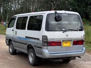 Toyota Dolphin Super GL 1992 Van (Used)