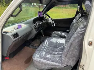 Toyota Dolphin Super GL 1992 Van (Used)