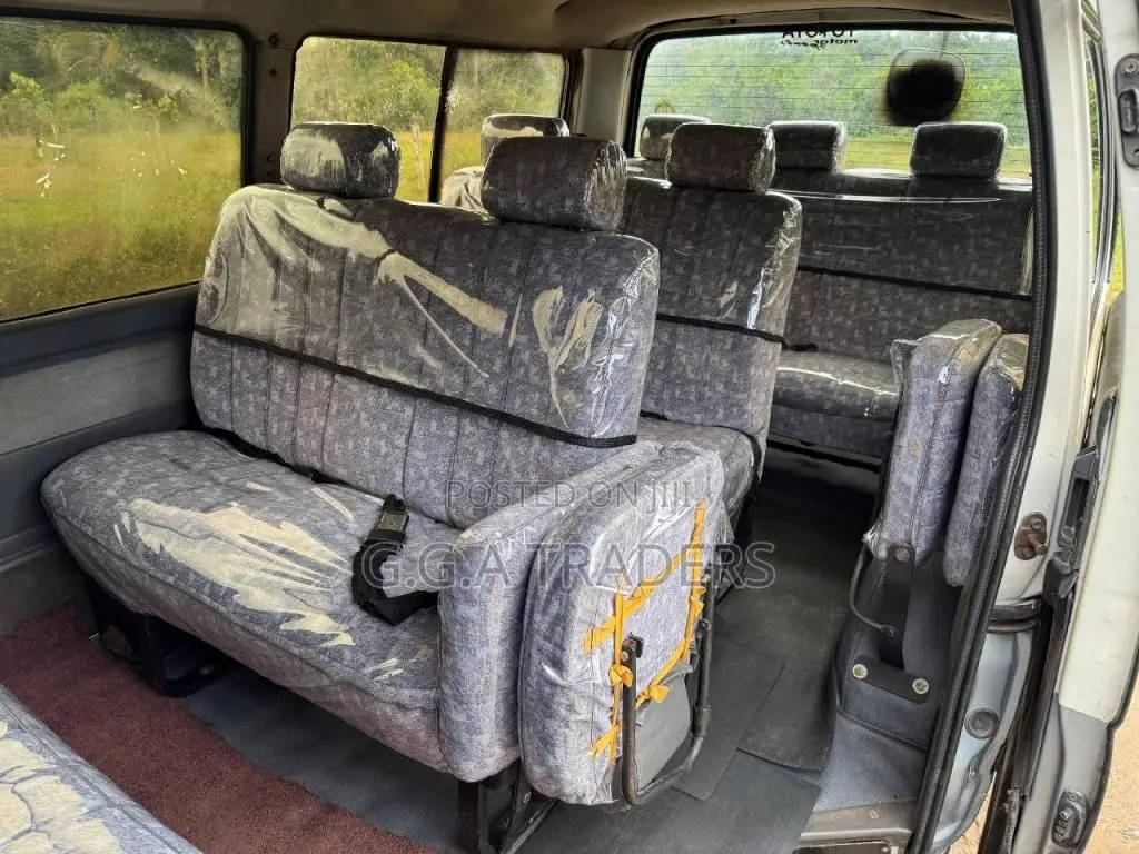 Toyota Dolphin Super GL 1992 Van (Used)