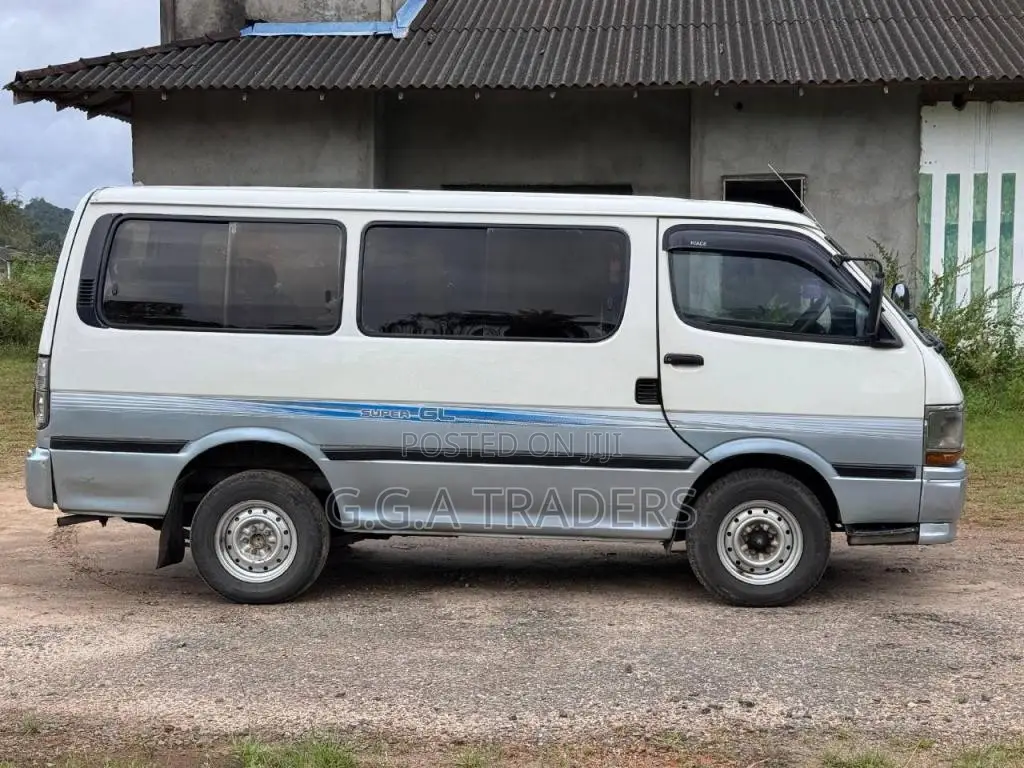 Toyota Dolphin Super GL 1992 Van (Used)