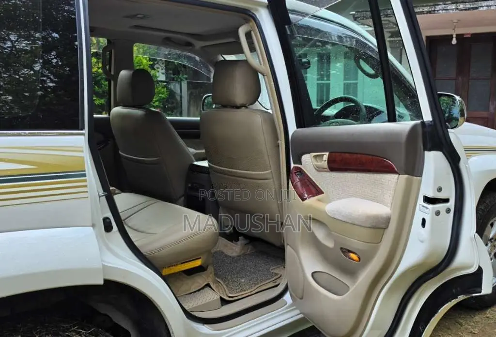Toyota Land Cruiser Prado 120 GX 2005 SUV (Used)