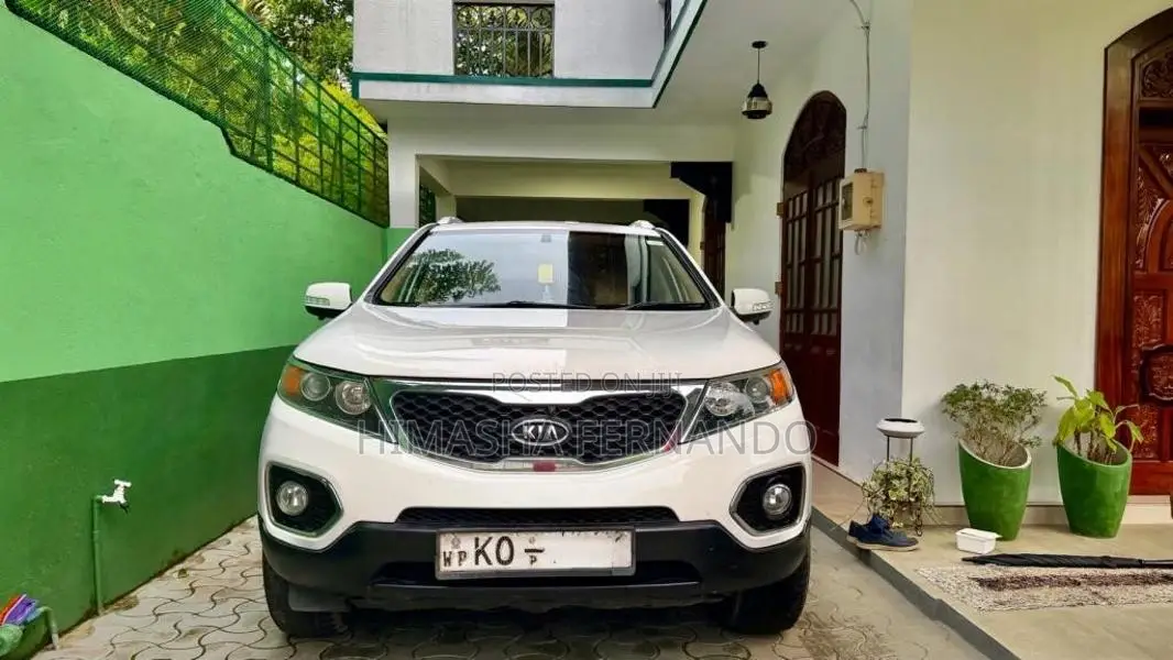 Kia Sorento 2011 SUV (Used)