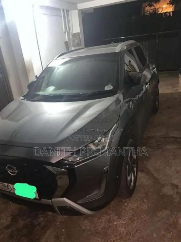 Nissan Magnite 2025 SUV (Used)